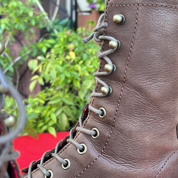 Dr. Martens Granny Style Plaid Lined Mid Calf Lace Up Heeled Brown Leather Boots - Picture 16 of 17